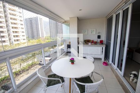 varanda de apartamento para alugar com 3 quartos, 115m² em Barra Olímpica, Rio de Janeiro