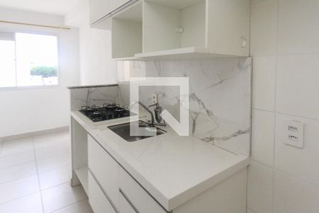 Cozinha de kitnet/studio para alugar com 1 quarto, 27m² em Vila Ema, São Paulo