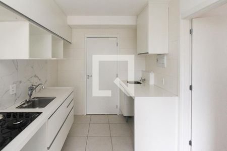 Cozinha de kitnet/studio para alugar com 1 quarto, 27m² em Vila Ema, São Paulo