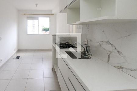 Cozinha de kitnet/studio para alugar com 1 quarto, 27m² em Vila Ema, São Paulo