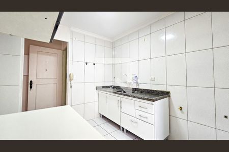 Cozinha de apartamento para alugar com 2 quartos, 90m² em Socorro, São Paulo