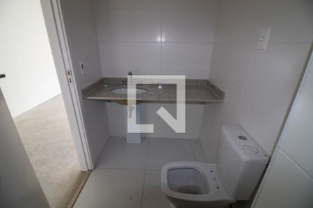 Banheiro de kitnet/studio para alugar com 1 quarto, 32m² em Santo Amaro, São Paulo