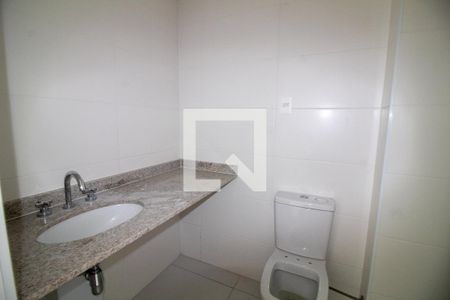 Banheiro de kitnet/studio para alugar com 1 quarto, 32m² em Santo Amaro, São Paulo