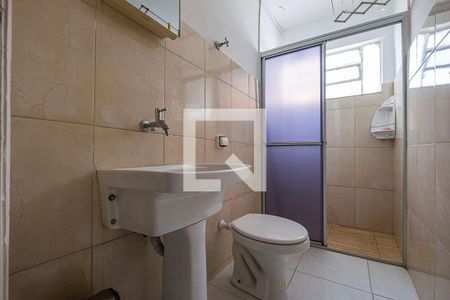 Banheiro de apartamento para alugar com 1 quarto, 23m² em Bela Vista, São Paulo