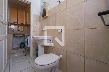 Banheiro de apartamento para alugar com 1 quarto, 23m² em Bela Vista, São Paulo