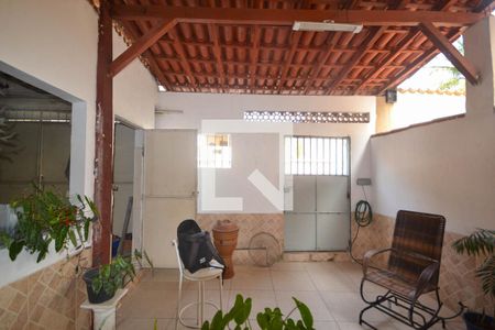 Sala-vista de casa para alugar com 1 quarto, 100m² em Piam, Belford Roxo