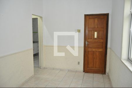 Casa à venda com 48m², 1 quarto e sem vagaSala