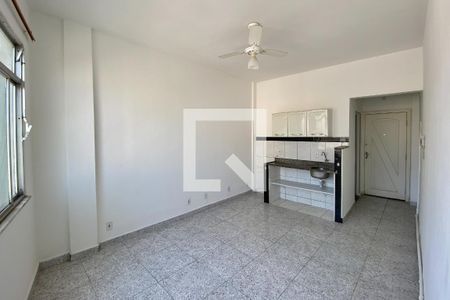 Sala/Quarto de kitnet/studio para alugar com 1 quarto, 26m² em Centro, Rio de Janeiro