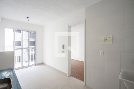 Cozinha de apartamento para alugar com 1 quarto, 39m² em Bom Retiro, São Paulo