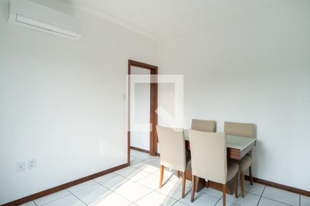 Sala de apartamento à venda com 1 quarto, 53m² em Medianeira, Porto Alegre