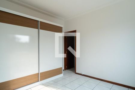 Quarto  de apartamento à venda com 1 quarto, 53m² em Medianeira, Porto Alegre