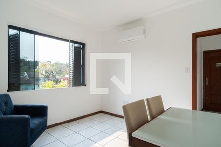 Sala de apartamento à venda com 1 quarto, 53m² em Medianeira, Porto Alegre