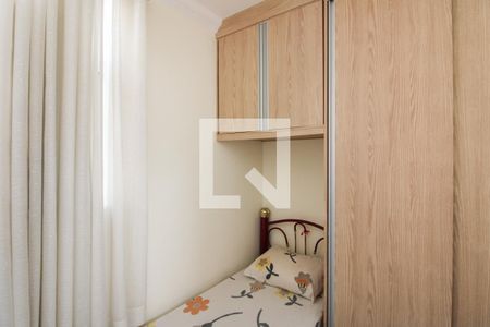 Quarto 2 de apartamento para alugar com 2 quartos, 50m² em Heliópolis, Belo Horizonte