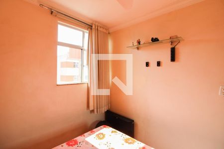 Quarto 1 de apartamento para alugar com 2 quartos, 50m² em Heliópolis, Belo Horizonte