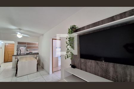 Sala de apartamento para alugar com 2 quartos, 78m² em Vila Tupi, Praia Grande