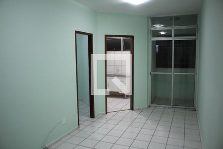 Sala de apartamento para alugar com 3 quartos, 60m² em Bairro da Glória, Contagem