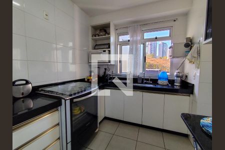 Cozinha de apartamento à venda com 3 quartos, 125m² em Vale do Sereno, Nova Lima