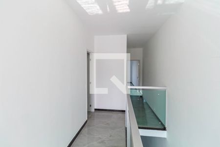 Corredor de casa à venda com 3 quartos, 170m² em Santa Amelia, Belo Horizonte