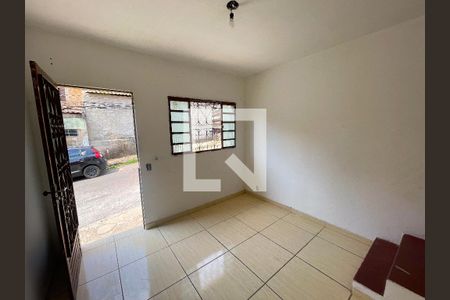 Sala de casa para alugar com 2 quartos, 46m² em Santa Luzia, Contagem