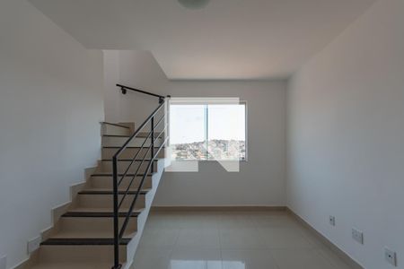 Sala de apartamento para alugar com 3 quartos, 136m² em Novo Glória, Belo Horizonte