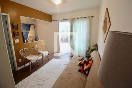 Sala de apartamento à venda com 3 quartos, 110m² em Padre Eustáquio, Belo Horizonte