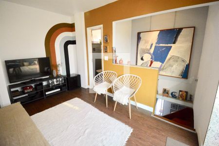 Sala de apartamento à venda com 3 quartos, 110m² em Padre Eustáquio, Belo Horizonte