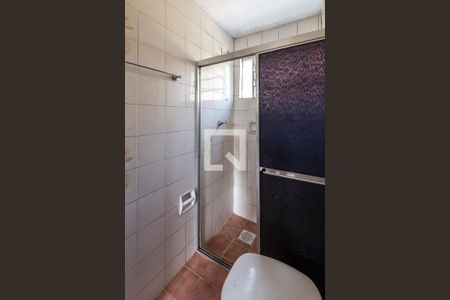 Banheiro de apartamento para alugar com 1 quarto, 40m² em Santa Tereza, Porto Alegre