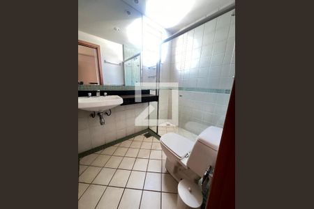 Banheiro de apartamento para alugar com 1 quarto, 70m² em Vale do Sereno, Nova Lima