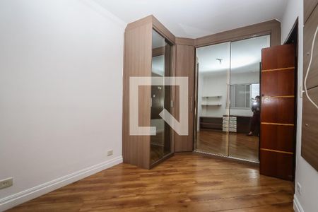 Quarto de apartamento para alugar com 2 quartos, 65m² em Vila Santa Luzia, Taboão da Serra