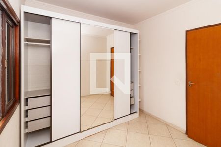 Quarto de casa para alugar com 3 quartos, 160m² em Vila Gustavo, São Paulo