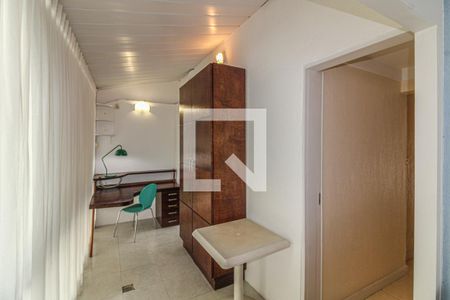 Apartamento à venda com 205m², 3 quartos e 2 vagas Apartamento à venda com 205m², 3 quartos e 2 vagasVaranda