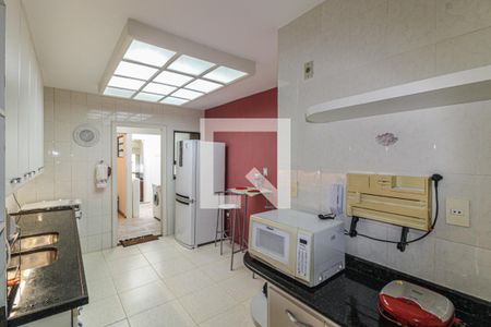 Apartamento à venda com 205m², 3 quartos e 2 vagas Apartamento à venda com 205m², 3 quartos e 2 vagasCozinha