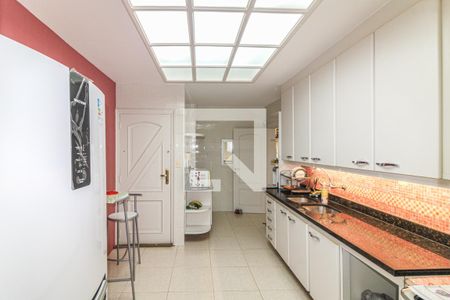 Apartamento à venda com 205m², 3 quartos e 2 vagas Apartamento à venda com 205m², 3 quartos e 2 vagasCozinha