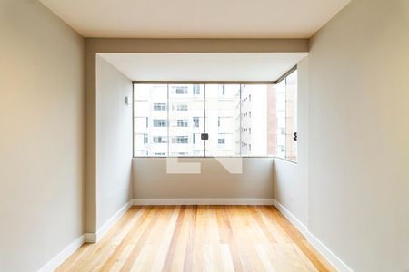 Sala de apartamento à venda com 2 quartos, 83m² em Pinheiros, São Paulo