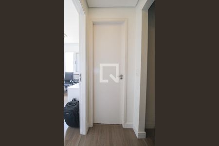 Corredor de apartamento à venda com 2 quartos, 55m² em Vila Mimosa, Campinas