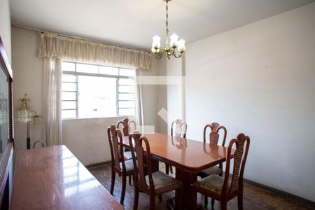 Sala de apartamento à venda com 3 quartos, 90m² em Santa Efigênia, Belo Horizonte