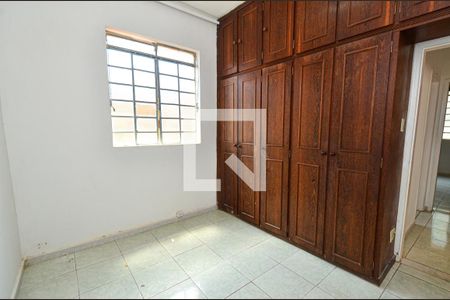 Quarto1 de casa à venda com 4 quartos, 181m² em Nova Floresta, Belo Horizonte