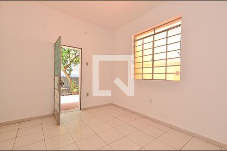 Sala de estar de casa à venda com 4 quartos, 181m² em Nova Floresta, Belo Horizonte