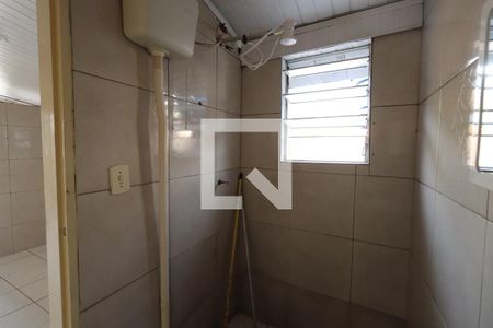 Banheiro de casa para alugar com 1 quarto, 50m² em Vila Mafra, São Paulo