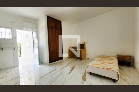 Sala/Quarto de casa de condomínio para alugar com 1 quarto, 30m² em Parque das Universidades, Campinas