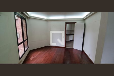 Sala de apartamento à venda com 4 quartos, 209m² em Jardim Vitoria Regia, São Paulo