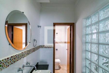 Lavabo  de casa para alugar com 3 quartos, 297m² em Vila Nova Socorro, Mogi das Cruzes