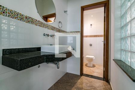 Lavabo  de casa para alugar com 3 quartos, 297m² em Vila Nova Socorro, Mogi das Cruzes