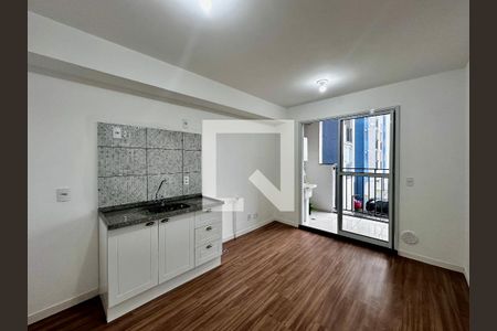 Sala/Cozinha de apartamento para alugar com 2 quartos, 36m² em Vila Cruzeiro, São Paulo