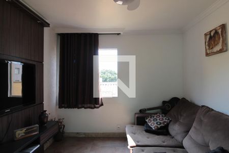 Sala de TV de apartamento à venda com 3 quartos, 190m² em Santa Terezinha, Belo Horizonte