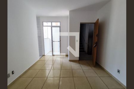 Sala de apartamento para alugar com 2 quartos, 50m² em Buritis, Belo Horizonte