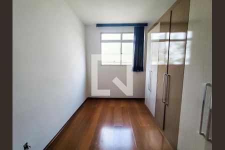 Quarto de apartamento para alugar com 2 quartos, 50m² em Buritis, Belo Horizonte