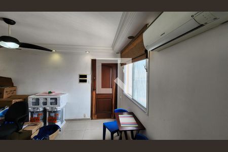 Detalhe Sala de apartamento para alugar com 2 quartos, 80m² em Boqueirão, Santos