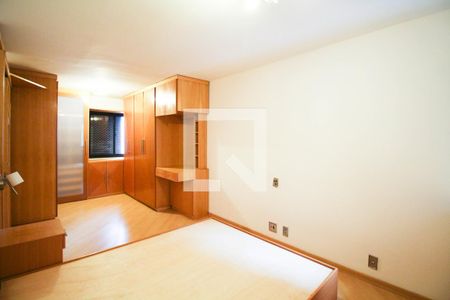 Suíte  de apartamento para alugar com 2 quartos, 96m² em Vila Olímpia, São Paulo