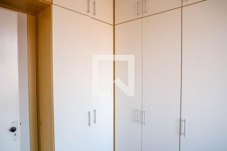 Quarto  2 de apartamento para alugar com 2 quartos, 61m² em Floresta, Belo Horizonte